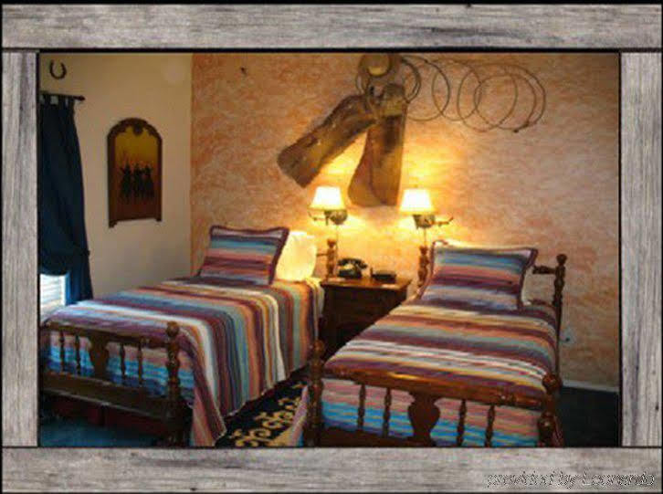 Desert Sol Bed & Breakfast Тусон Екстер'єр фото