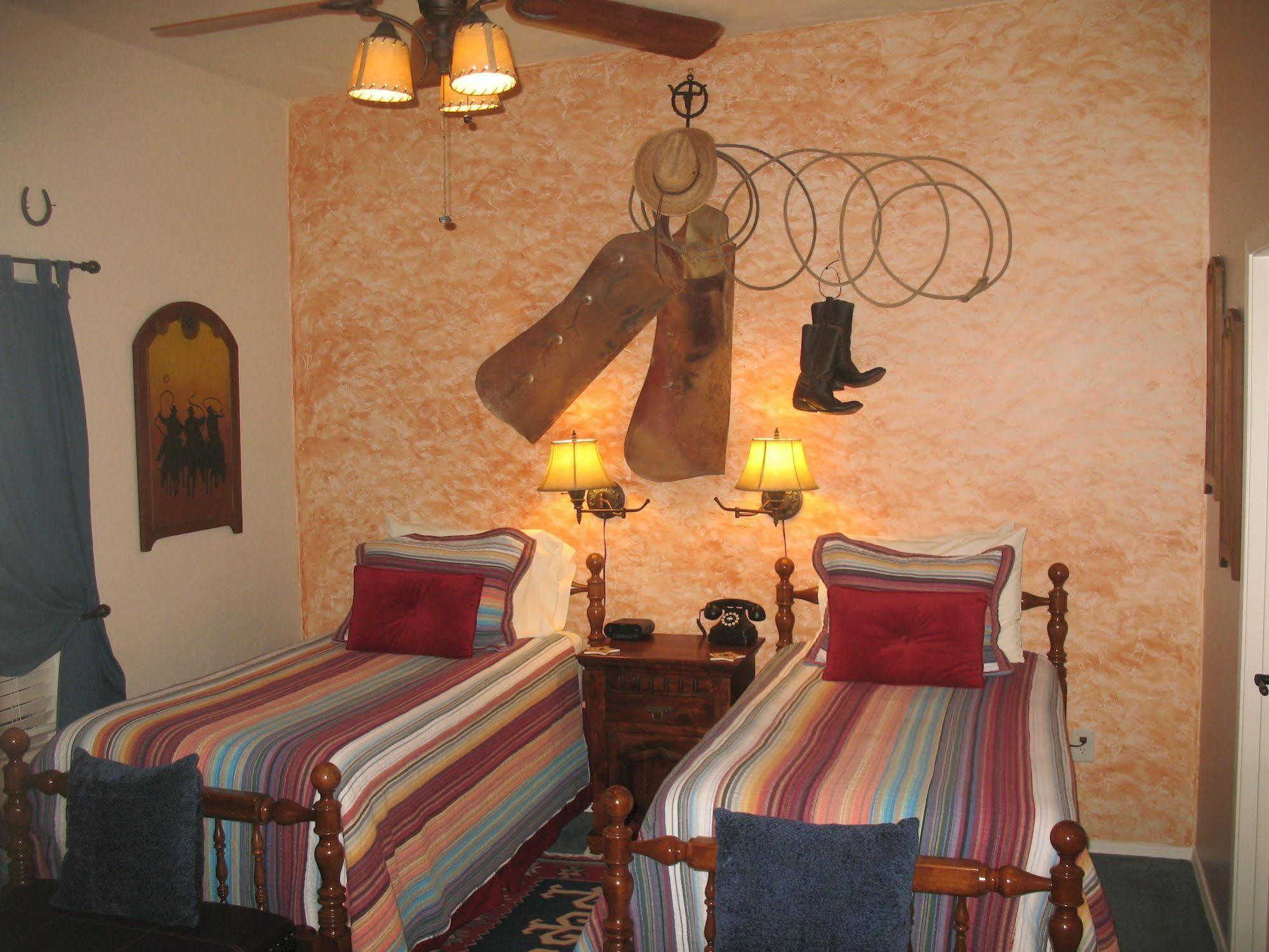 Desert Sol Bed & Breakfast Тусон Екстер'єр фото